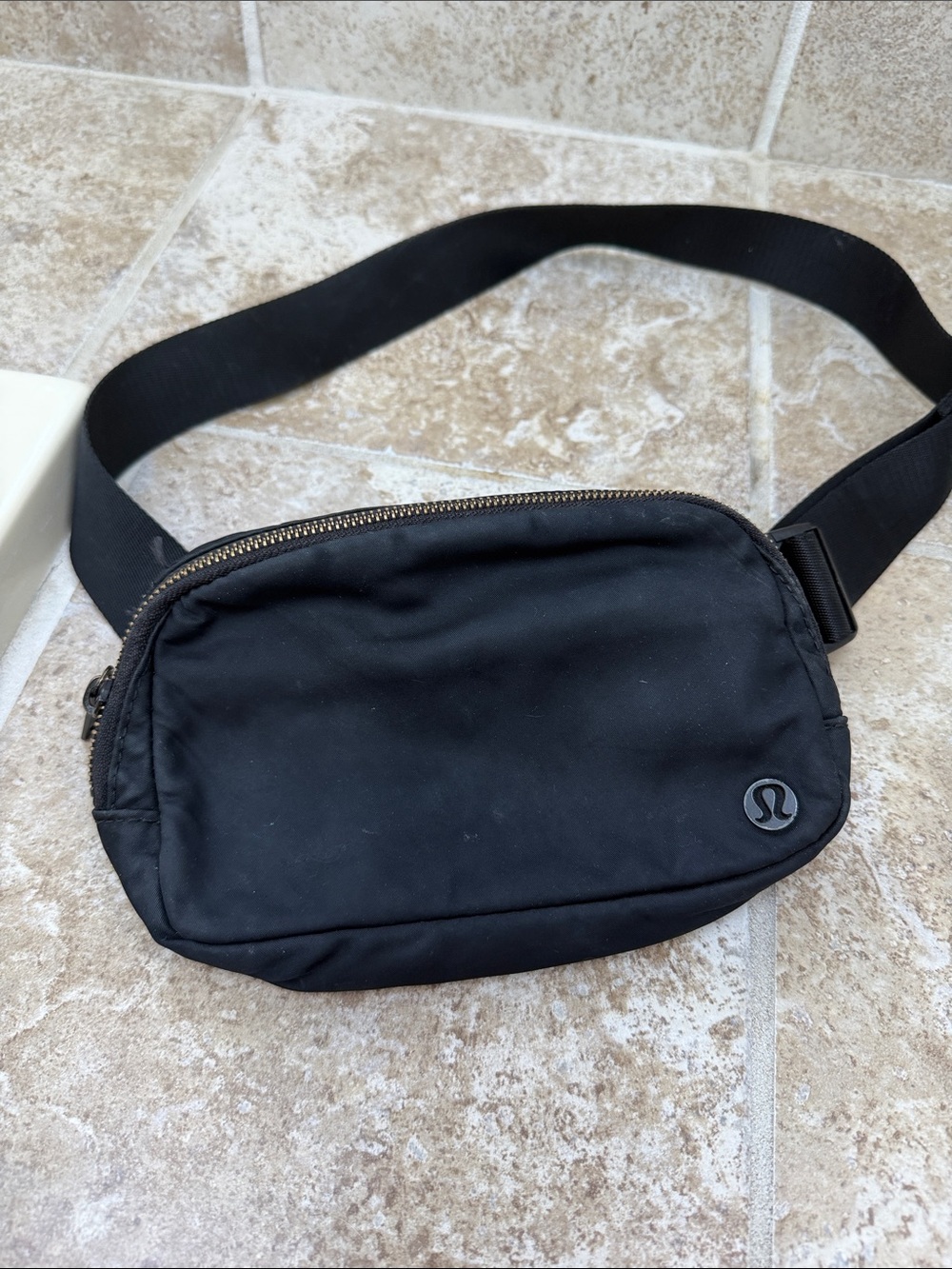 lululemon athletica Black Nylon Crossbody Belt Bag